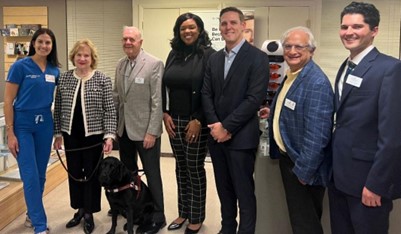 MDOPA President Dr. Samantha Fernandez; CEO Virginia Jacko; Board Member Dr. Stephen Morris; Apellis Pharmaceuticals Event Sponsors Dr. Francesca Francois and Dr. Matthew Weinheimer, Miami Lighthouse Low Vision Optometrist Dr. Scott Gartner and Young Professionals of Lighthouse Chair Victor Lopez